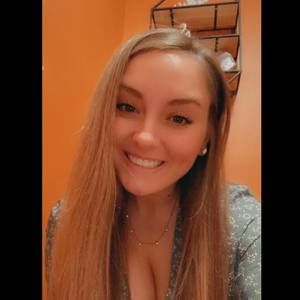 Meet your Posher, Alyssa